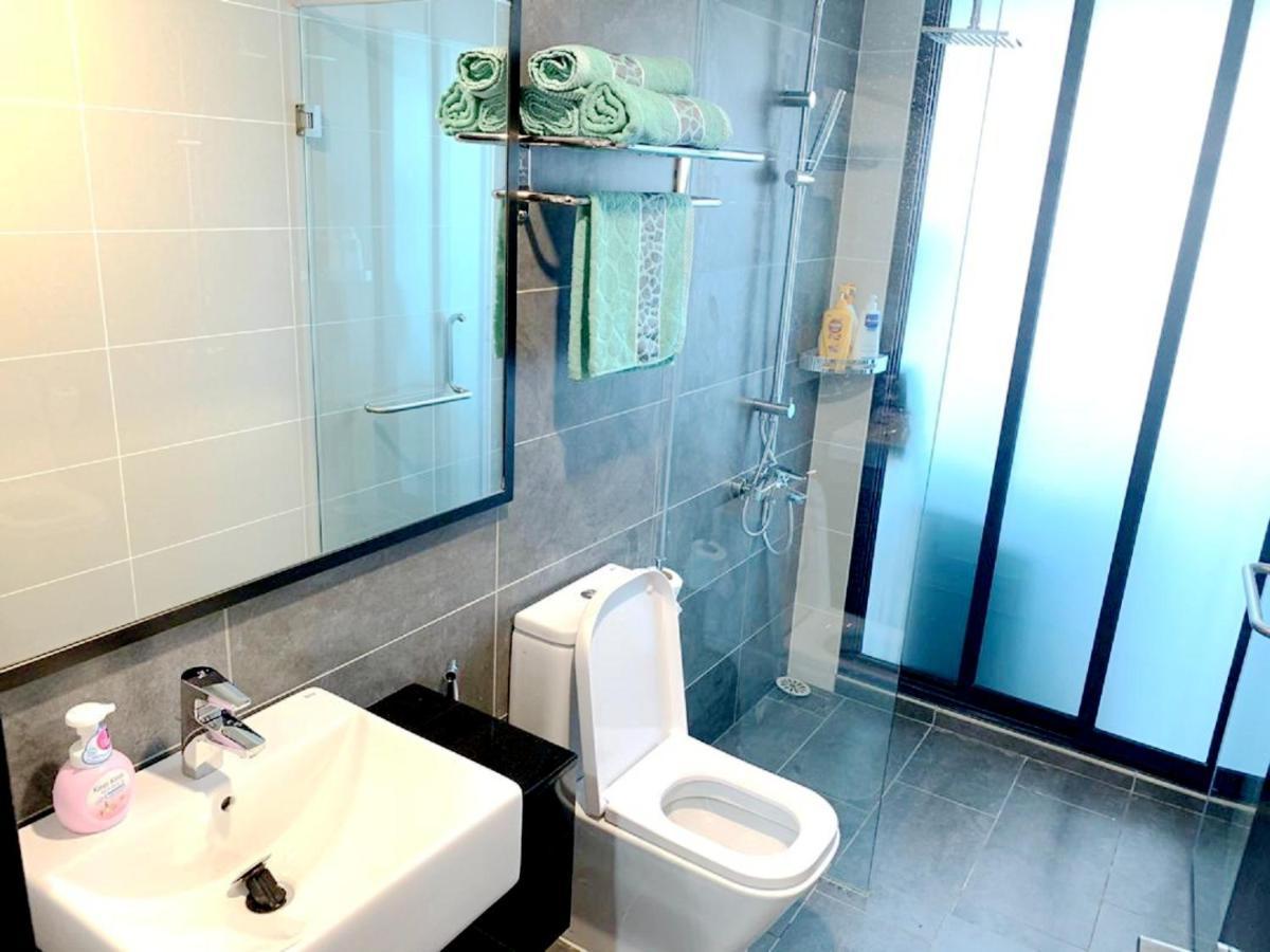 Almas Suites Puteri Harbour Nusajaya  Exterior foto