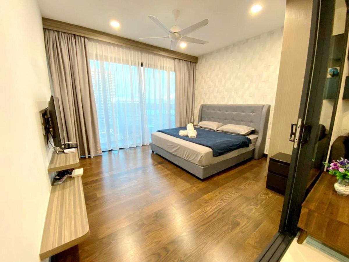 Almas Suites Puteri Harbour Nusajaya  Exterior foto