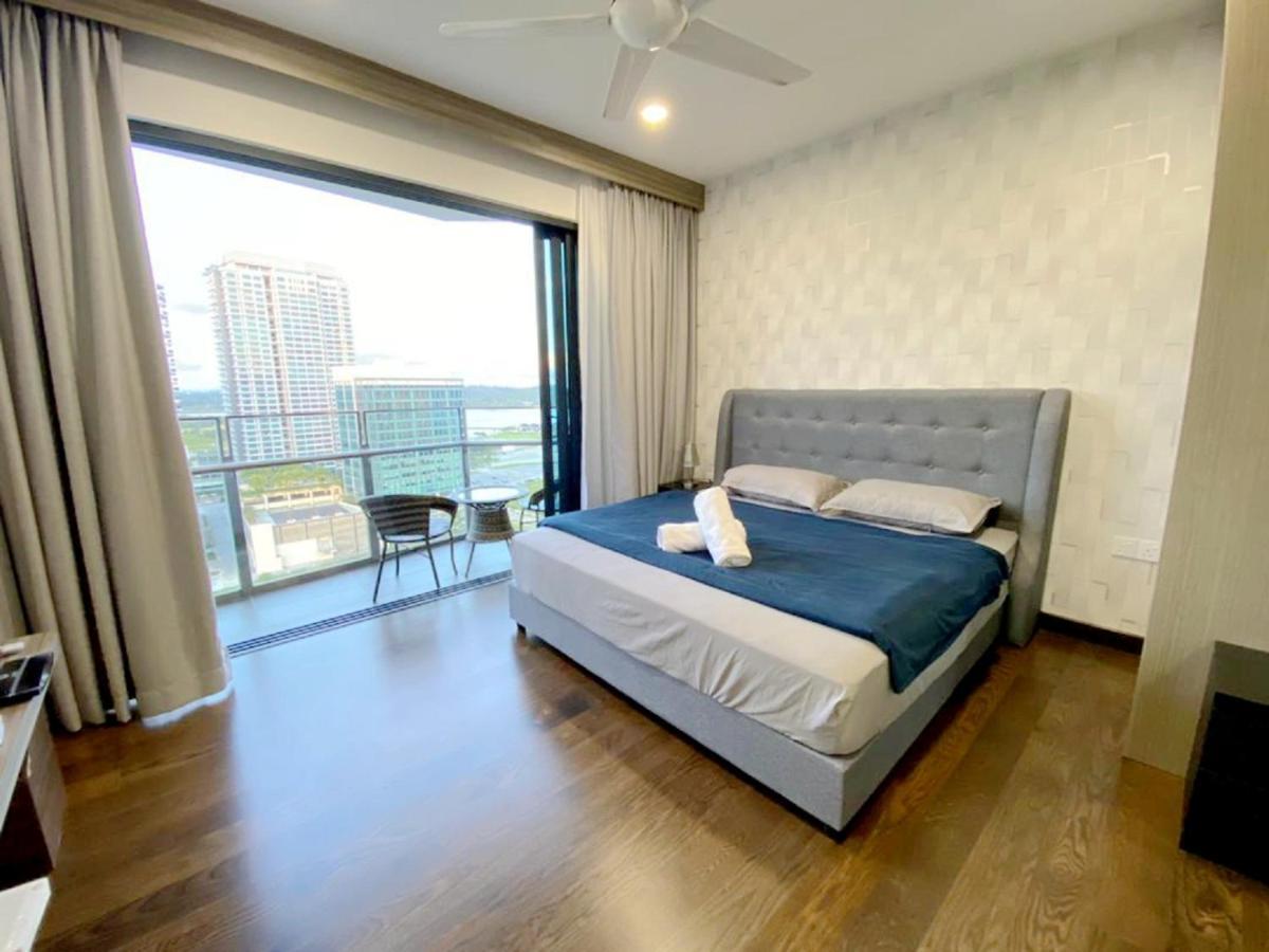 Almas Suites Puteri Harbour Nusajaya  Exterior foto