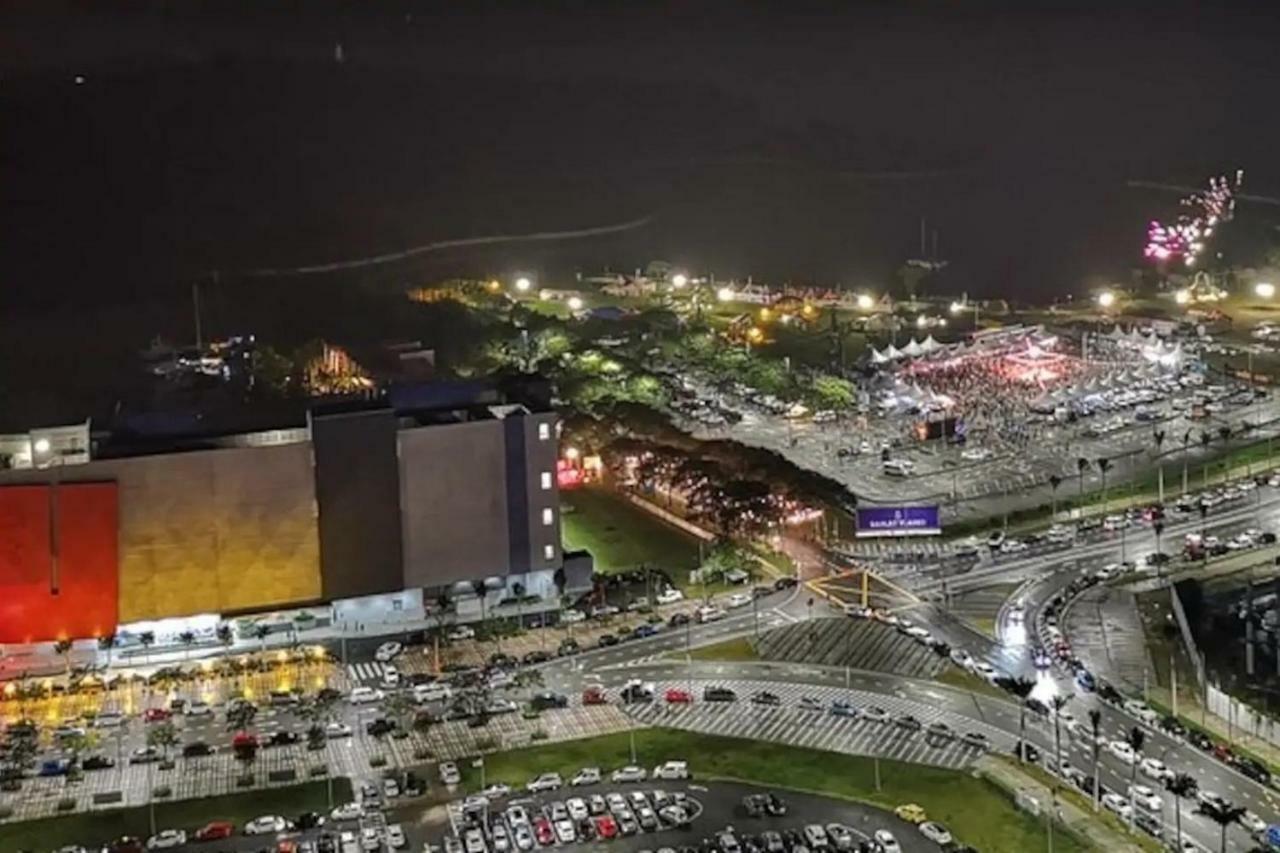 Almas Suites Puteri Harbour Nusajaya  Exterior foto