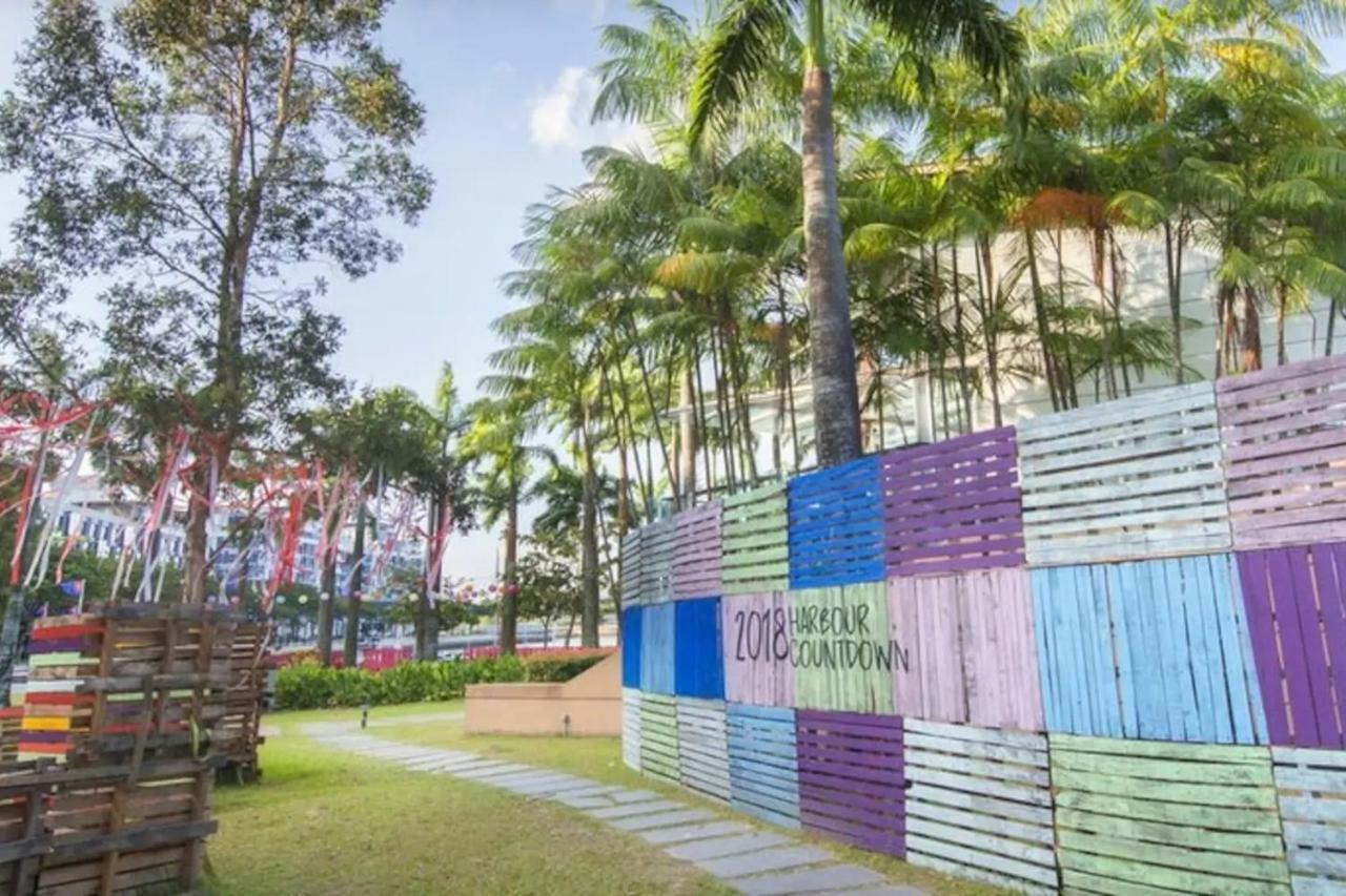 Almas Suites Puteri Harbour Nusajaya  Exterior foto